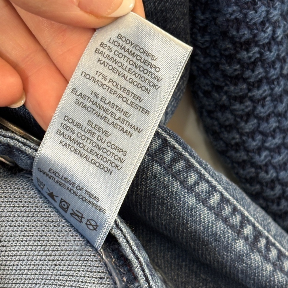 Silver Jeans Blue Cropped Jean Jacket with Pointed Collar - Picture 4 of 4